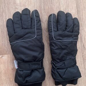Black Winter Gloves